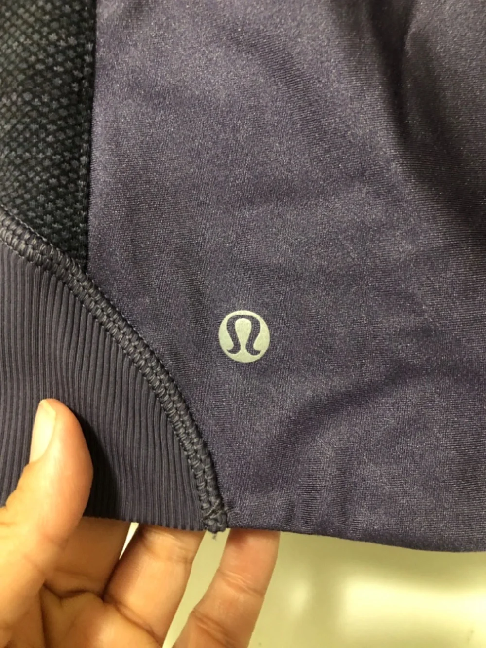 LULULEMON Emerge Renewed Jacket Nightfall - Women's S NWOT - Picture 9 of 9